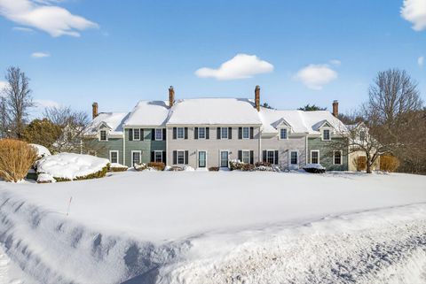 Photo of 1 Elizabeth Road #1, South Berwick, ME 03908 (MLS # 1650771)