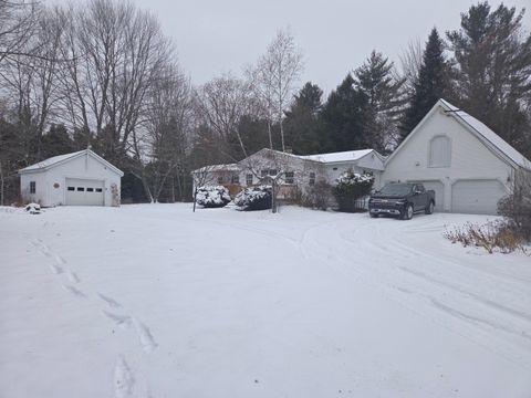 Photo of 373 Middle Road, Fairfield, ME 04937 (MLS # 1646024)