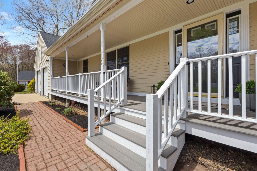 Photo of 3 Gulliver Drive, Sanford, ME 04073 (MLS # 1661867)