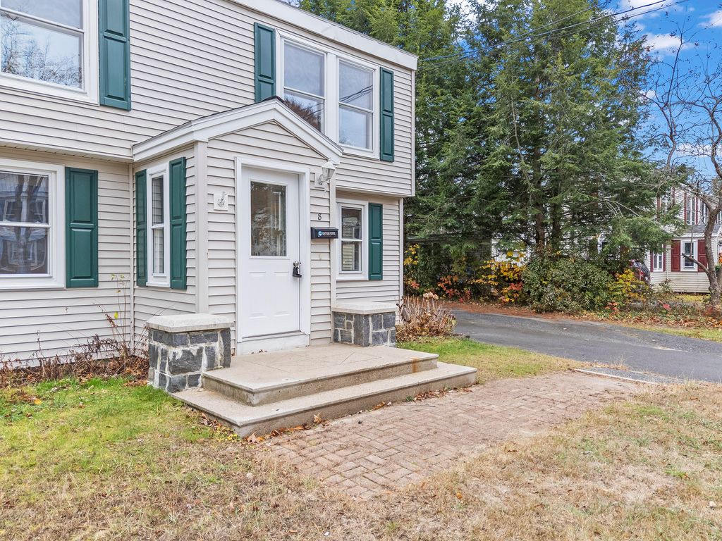 Photo of 8 Emanual Drive, Brunswick, ME 04011 (MLS # 1643004)