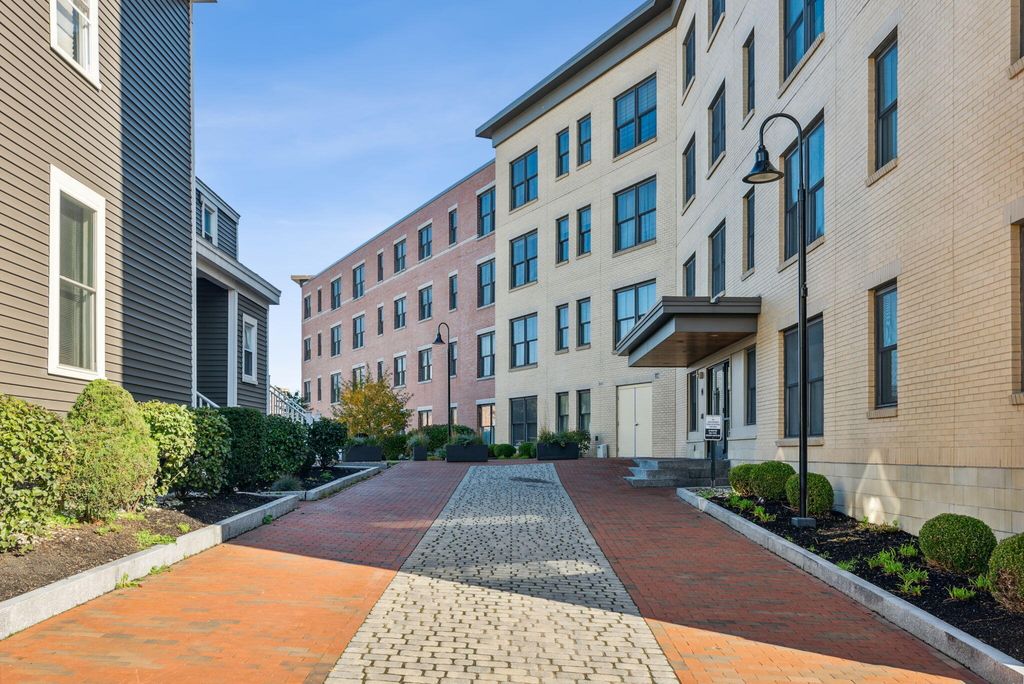 Photo of 25 High Street #515, Portland, ME 04101 (MLS # 1651557)