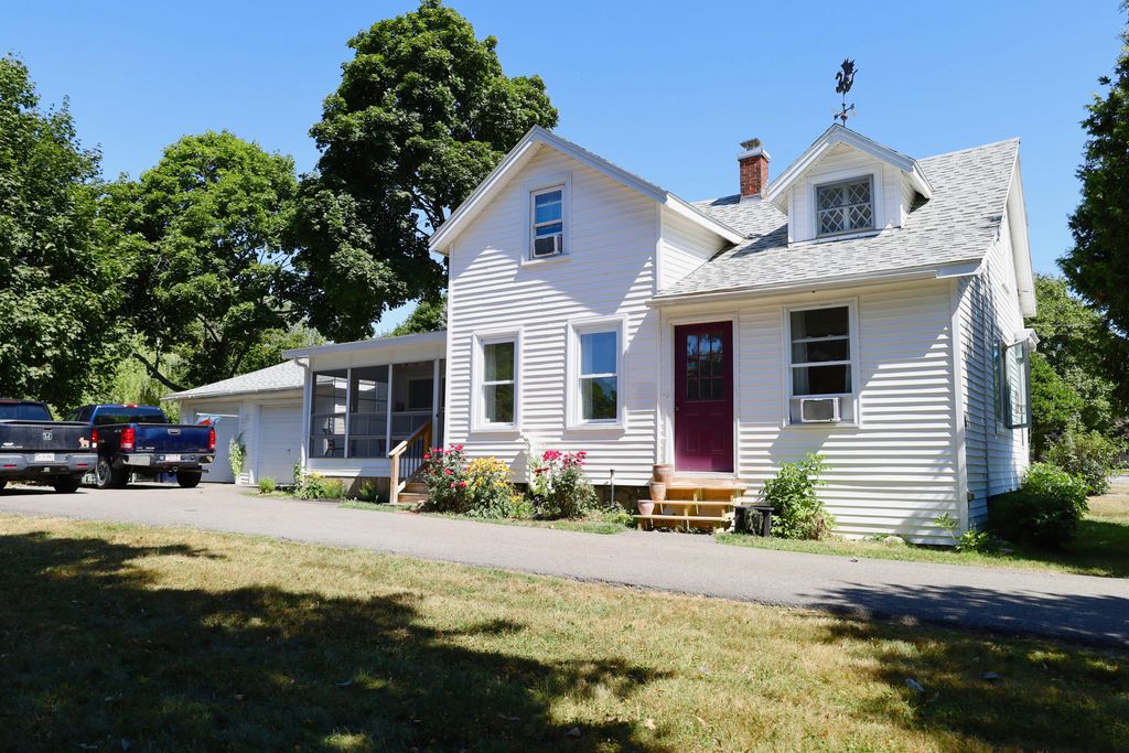 Photo of 42 Thirteenth Street, Bangor, ME 04401 (MLS # 1656264)