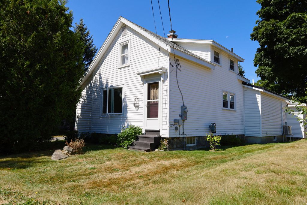 Photo of 42 Thirteenth Street, Bangor, ME 04401 (MLS # 1656264)