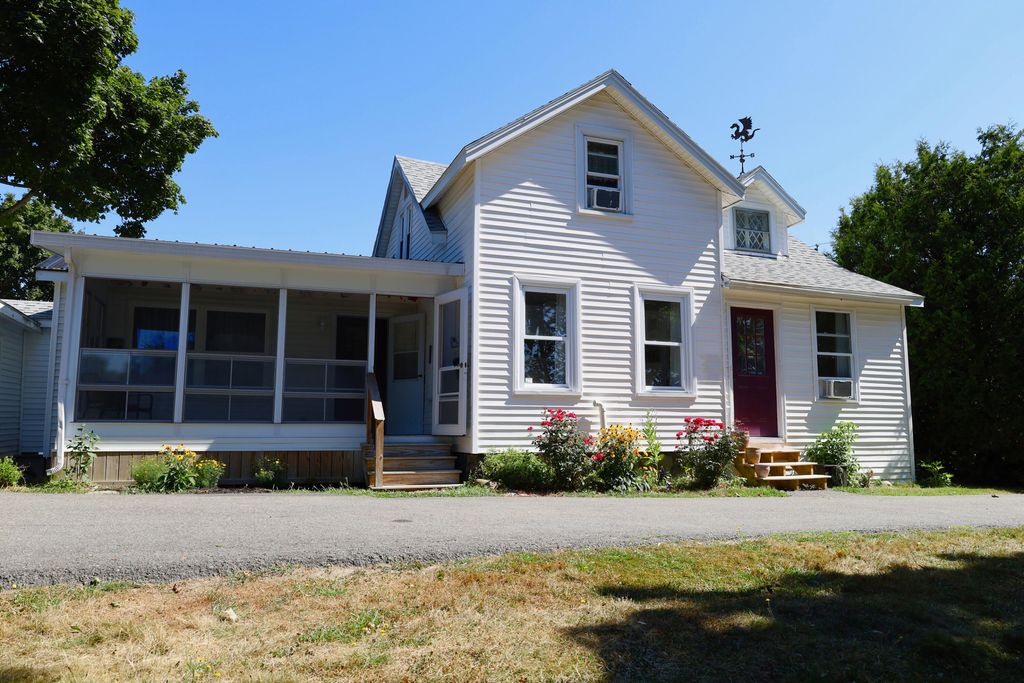 Photo of 42 Thirteenth Street, Bangor, ME 04401 (MLS # 1656264)