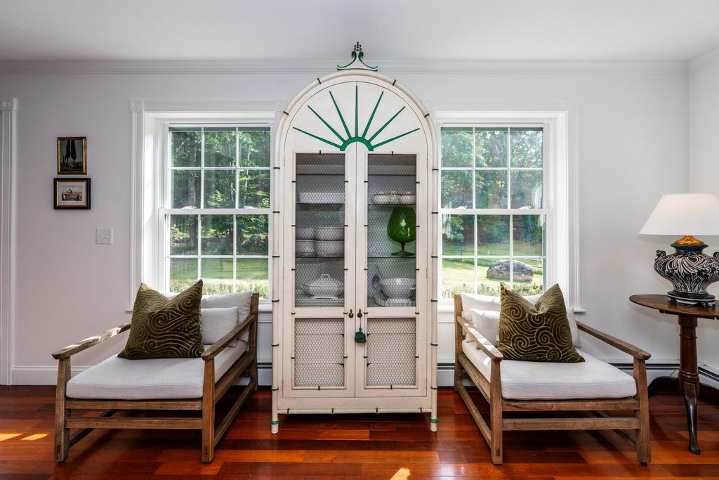 Photo of 20 Babbidge Road, Falmouth, ME 04105 (MLS # 1654748)