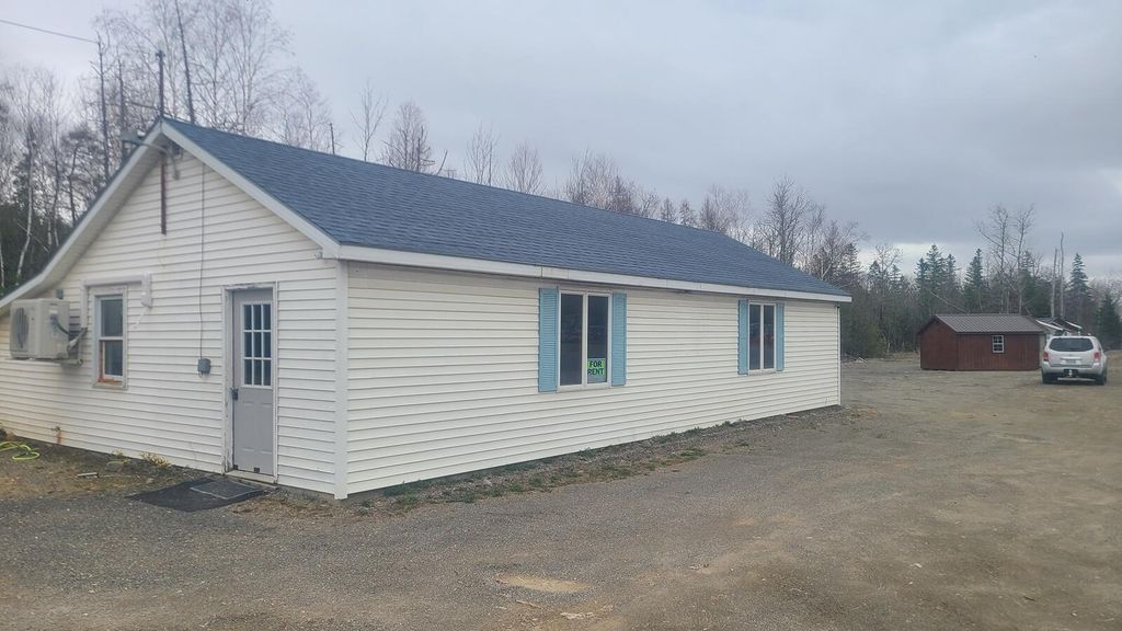 Photo of 711 North Street, Houlton, ME 04730 (MLS # 1660323)