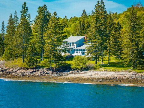 Photo of 250 Davis Point Road, Cushing, ME 04563 (MLS # 1626448)