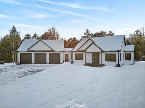 Photo of 29 Walnut Brook Road, Sanford, ME 04073 (MLS # 1652185)