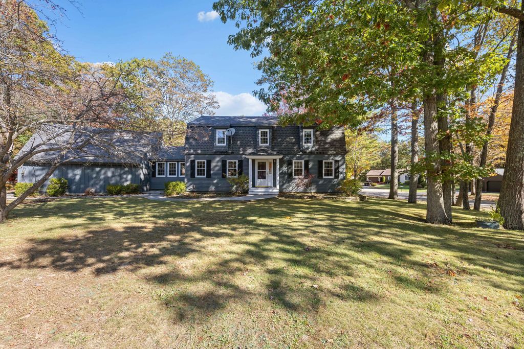 Photo of 13 Waco Drive, Biddeford, ME 04005 (MLS # 1641357)