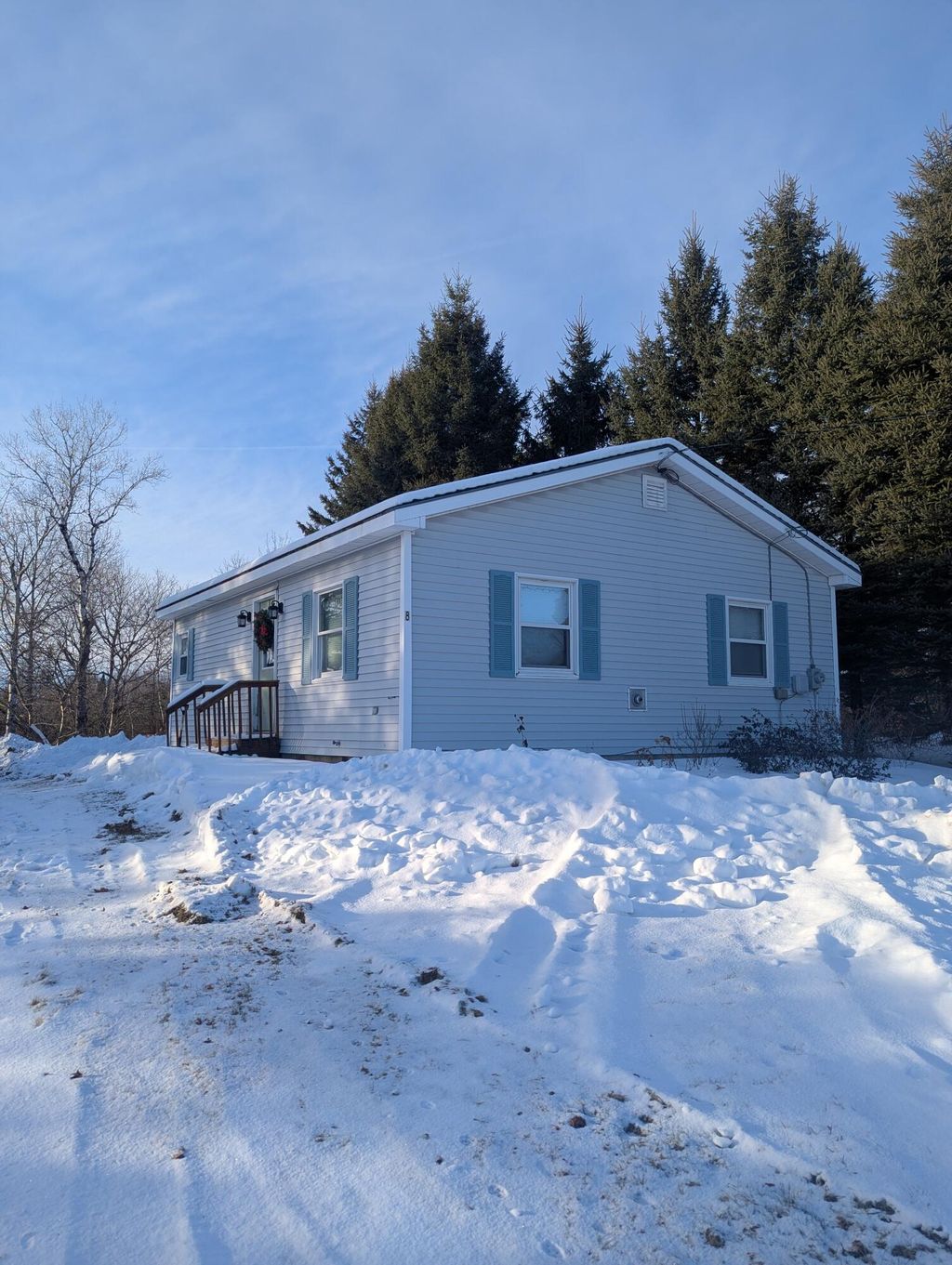 Photo of 8 Ross Ridge Road, Littleton, ME 04730 (MLS # 1649992)