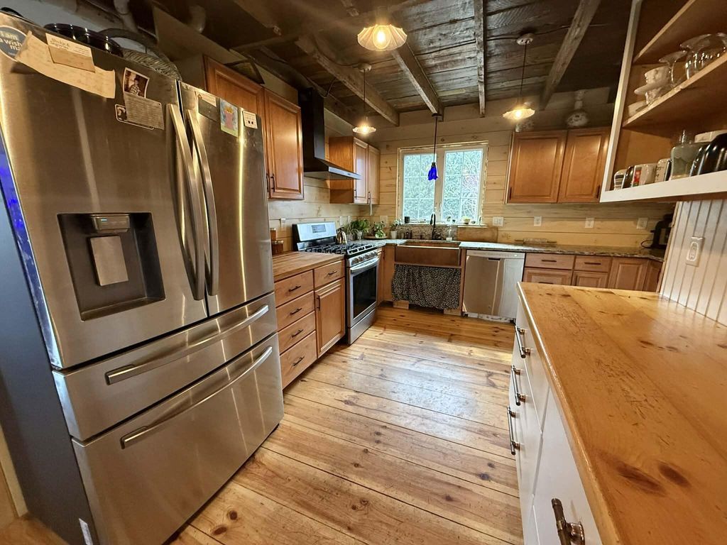 Photo of 109 Shawmut Street, Lewiston, ME 04240 (MLS # 1657936)