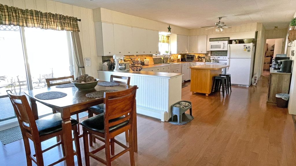 Photo of 1294 Sabattus Street, Lewiston, ME 04240 (MLS # 1657568)