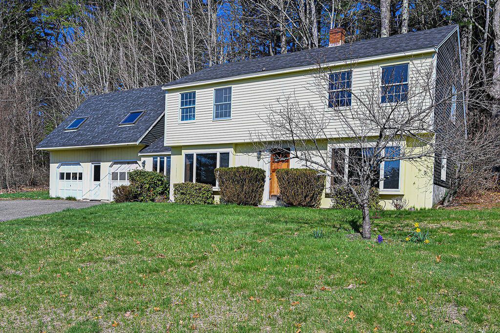 Photo of 28 Ridgewood Road, Eliot, ME 03903 (MLS # 1659318)