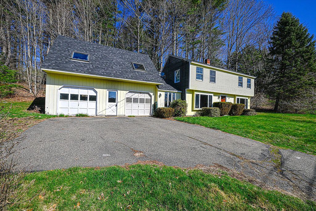Photo of 28 Ridgewood Road, Eliot, ME 03903 (MLS # 1659318)