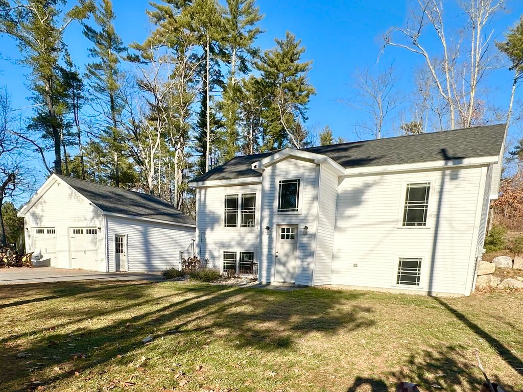 Photo of 3 Harris Road, Baldwin, ME 04024 (MLS # 1646697)
