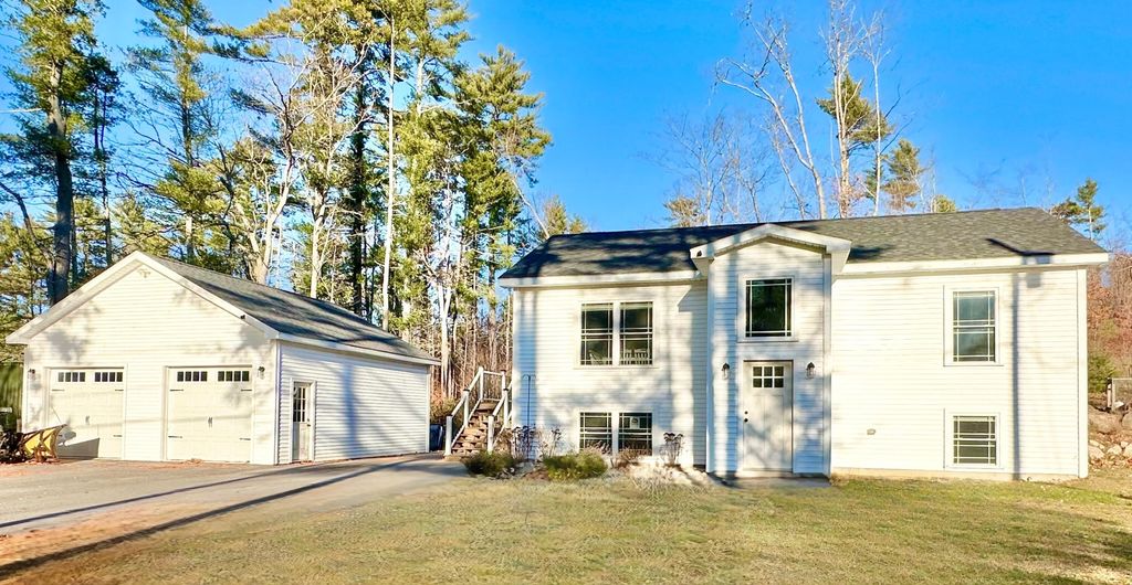 Photo of 3 Harris Road, Baldwin, ME 04024 (MLS # 1646697)