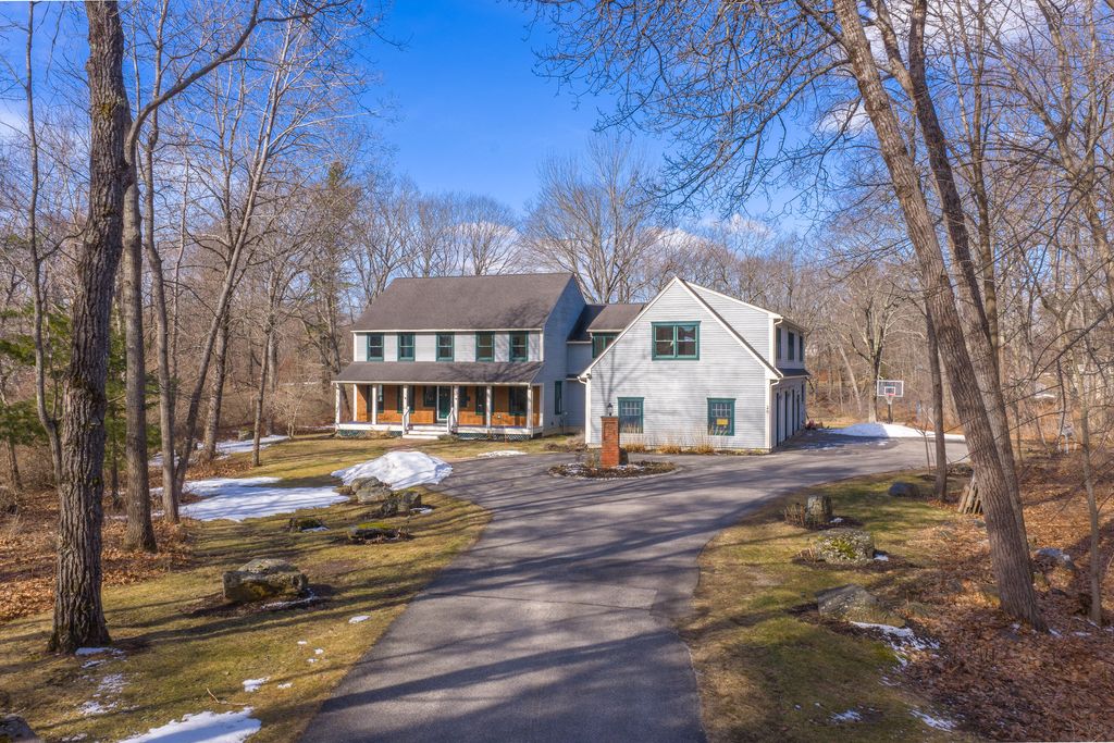 Photo of 20 Island Park, Yarmouth, ME 04096 (MLS # 1655736)