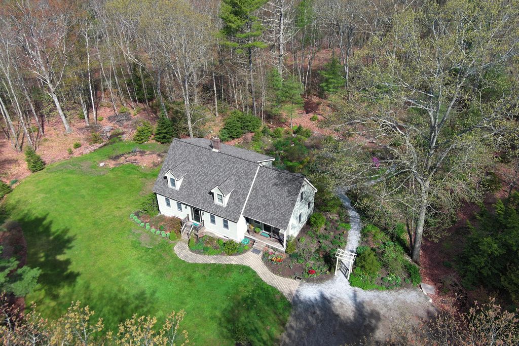 Photo of 21 Nobleboro Woods Road, Nobleboro, ME 04555 (MLS # 1663614)