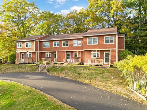 Photo of 13 Lincoln Woods Lane #13, Waterville, ME 04901 (MLS # 1641168)