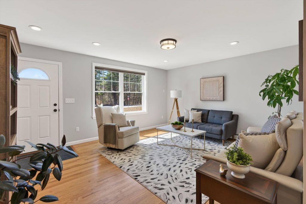 Photo of 4 Nelsen Road, Westbrook, ME 04092 (MLS # 1657114)