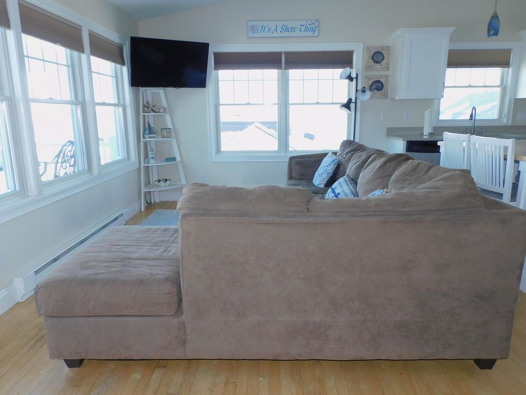 Photo of 8 Oceanside Avenue #2, York, ME 03909 (MLS # 1653272)