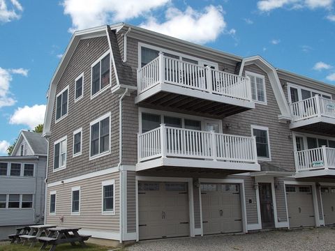 Photo of 8 Oceanside Avenue #2, York, ME 03909 (MLS # 1653272)