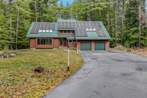 Photo of 34 Stoneridge Drive, Standish, ME 04084 (MLS # 1639143)