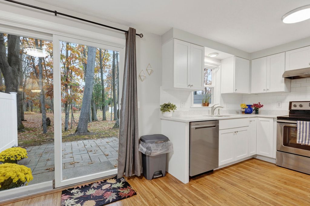 Photo of 9 Jamestown Court #9, South Portland, ME 04106 (MLS # 1642438)