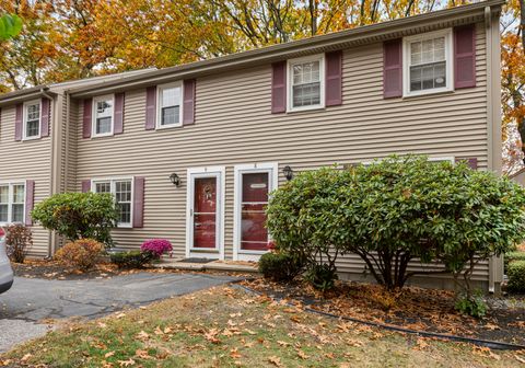 Photo of 9 Jamestown Court #9, South Portland, ME 04106 (MLS # 1642438)