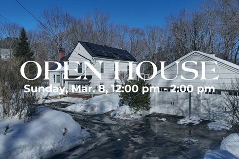 Photo of 47 Pleasant Hill Road, Falmouth, ME 04105 (MLS # 1652904)