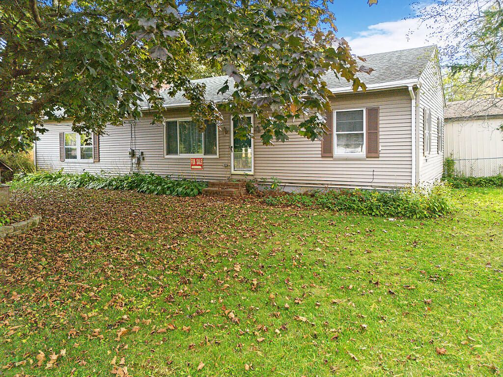 Photo of 148 Eastern Avenue, Augusta, ME 04330 (MLS # 1640255)