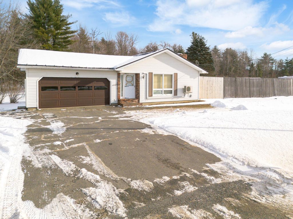 Photo of 973 Hinckley Road, Clinton, ME 04927 (MLS # 1645835)