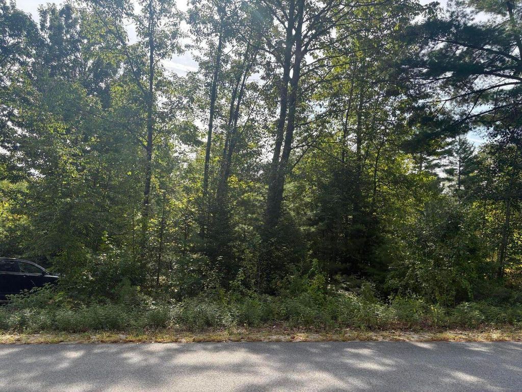 Photo of 27 Boulder Drive, Gray, ME 04039 (MLS # 1639469)