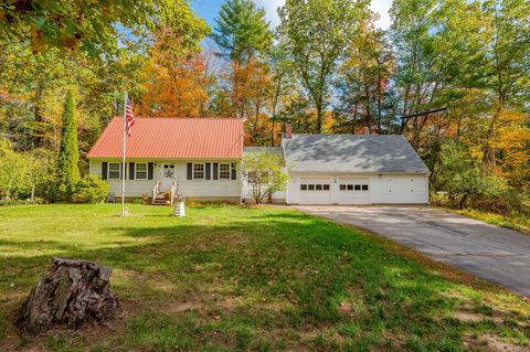 Photo of 14 Oak Woods Road, North Berwick, ME 03906 (MLS # 1658676)