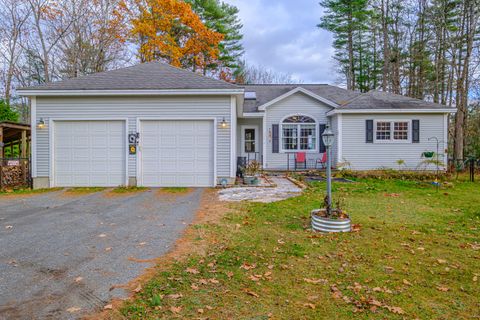 Photo of 9 Ross Road, Old Orchard Beach, ME 04064 (MLS # 1645713)