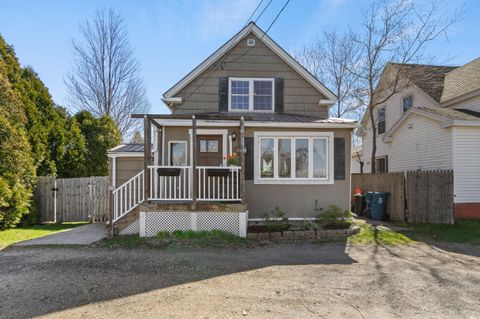 Photo of 313R Warren Avenue, Portland, ME 04103 (MLS # 1661077)