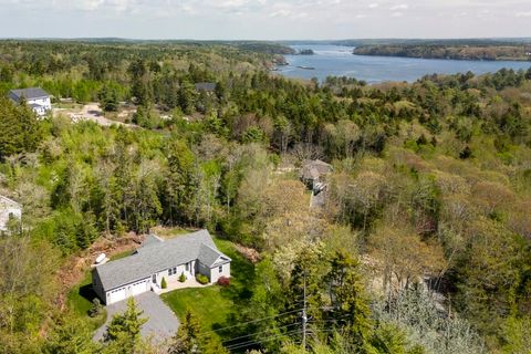 Photo of 15 Shipbuilder Road, Boothbay, ME 04544 (MLS # 1663536)