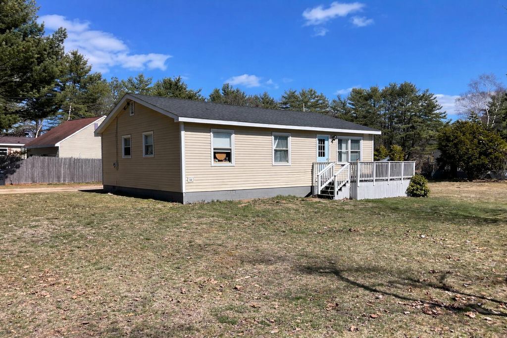 Photo of 3 Nichols Lane, Kennebunk, ME 04043 (MLS # 1657545)