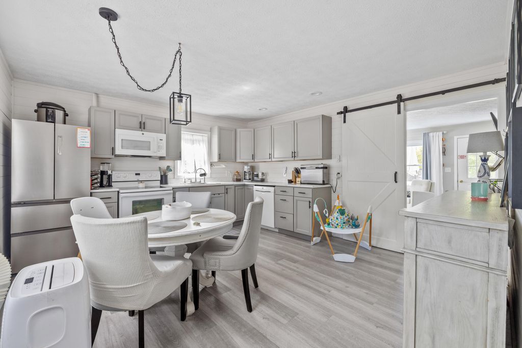 Photo of 3 Nichols Lane, Kennebunk, ME 04043 (MLS # 1657545)