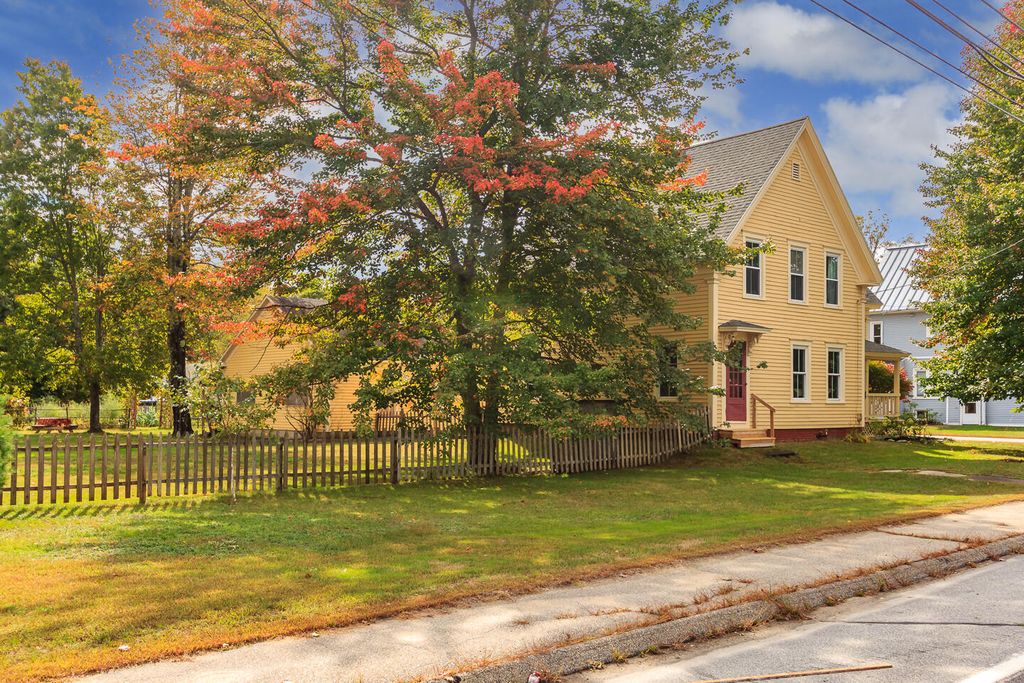 Photo of 894 Main Street, Waterboro, ME 04087 (MLS # 1639101)