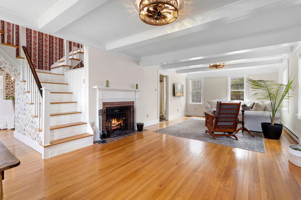 Photo of 445 Manktown Road, Waldoboro, ME 04572 (MLS # 1660538)