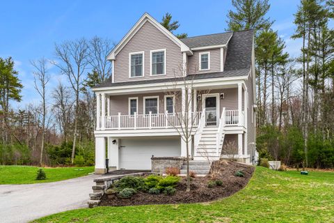 Photo of 50 Huntington Way, Kittery, ME 03904 (MLS # 1659494)