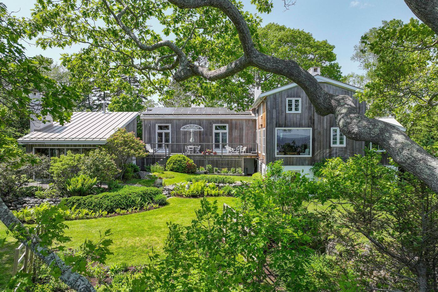 80 Hayfield Way