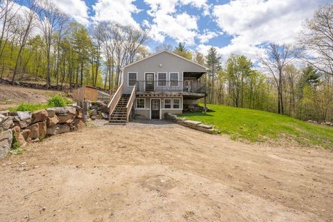 Photo of 15 Waldron Drive, Limerick, ME 04048 (MLS # 1662063)