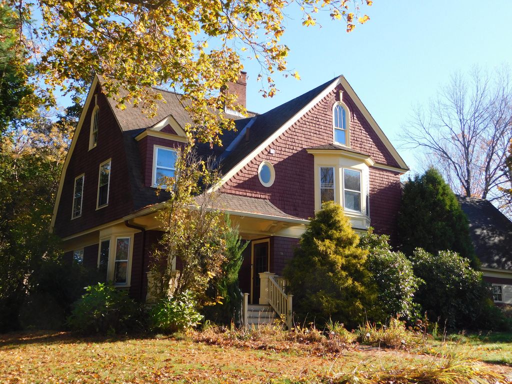 Photo of 18 Monroe Street, Auburn, ME 04210 (MLS # 1641985)