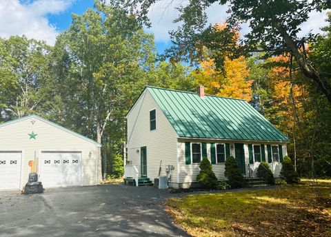 Photo of 86 Brookwood Drive, Gorham, ME 04038 (MLS # 1640656)