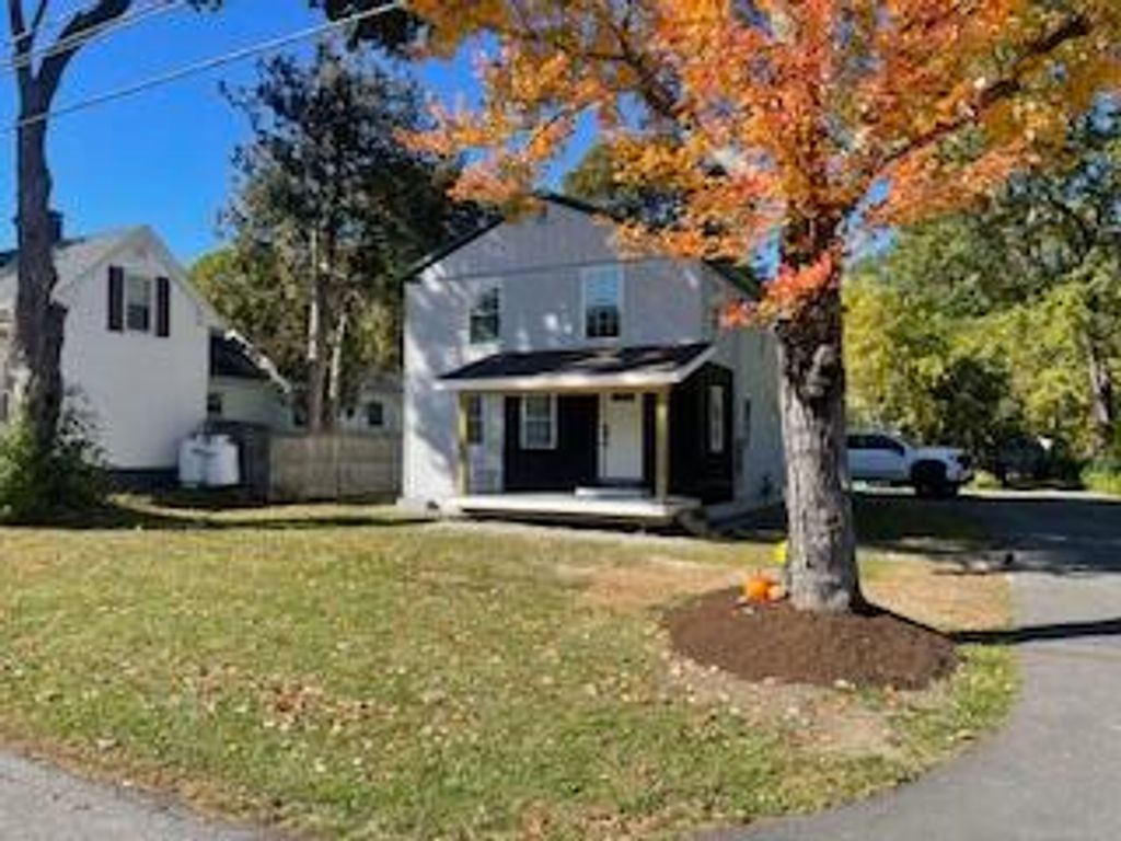 Photo of 18 Woodbury Street, Bangor, ME 04401 (MLS # 1655803)