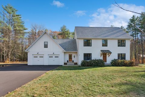 Photo of 37 Ridgewood Lane, North Yarmouth, ME 04097 (MLS # 1642832)