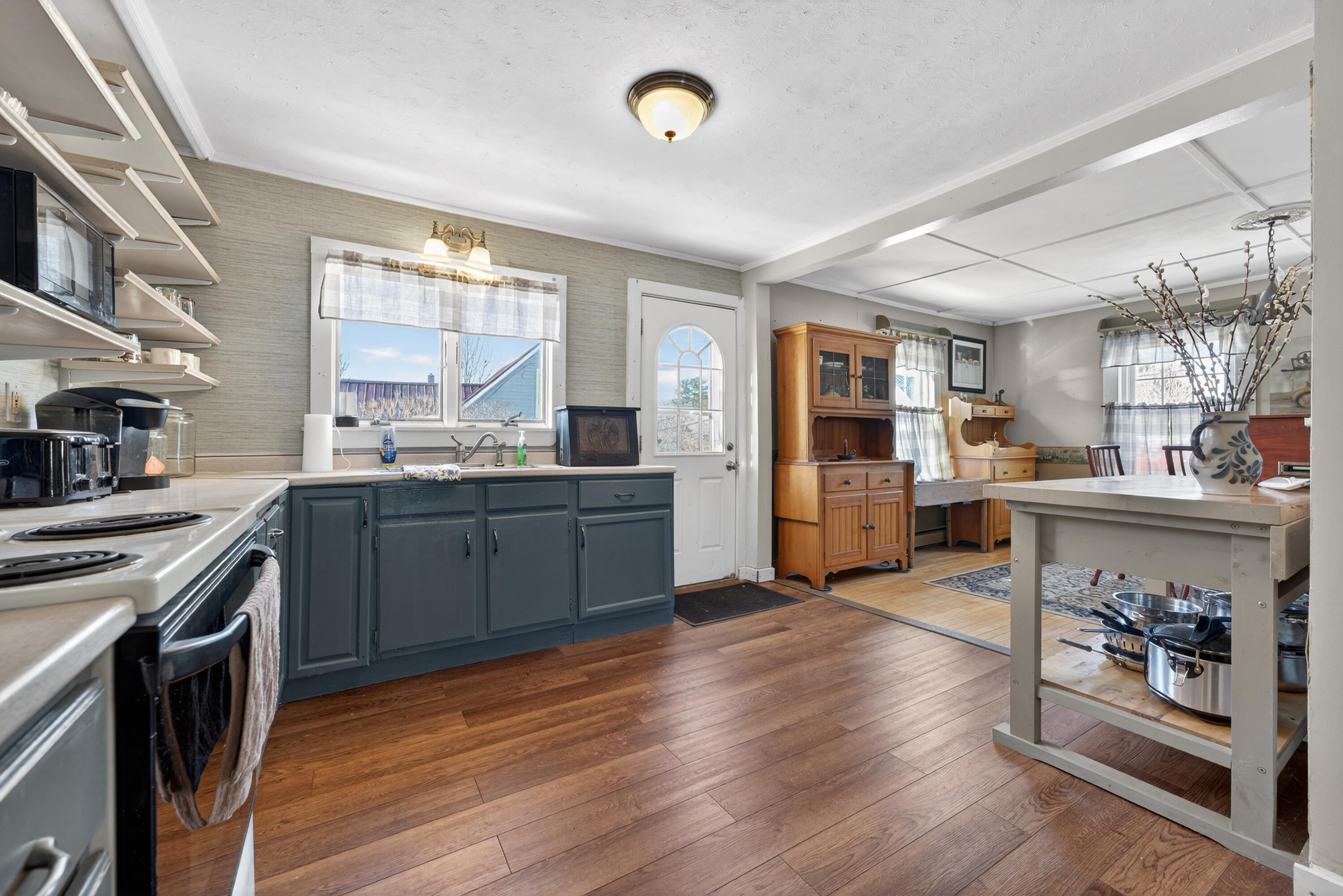 69 Kinderhook Street