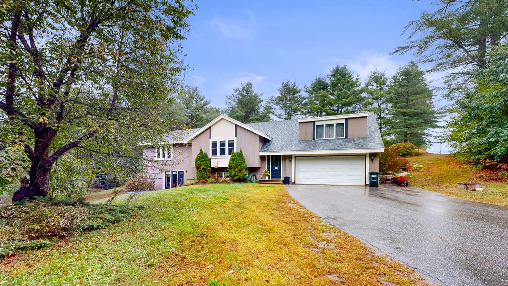 Photo of 521 Stevens Mill Road, Auburn, ME 04210 (MLS # 1637809)
